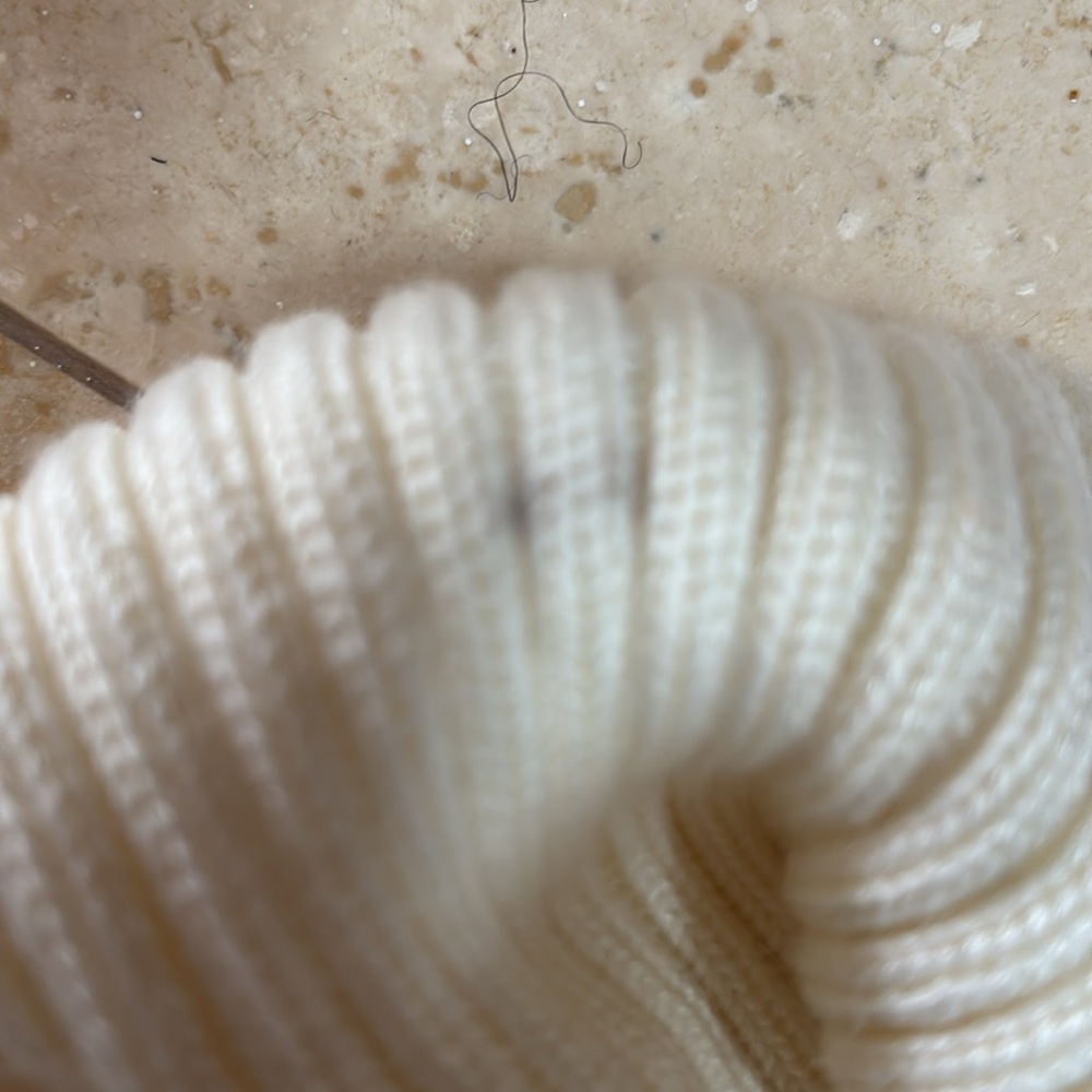 Calvin Klein Elegant Cream Cable Knit Sweater Dress. Size Medium - Picture 6 of 6